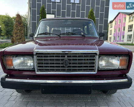 ВАЗ 2107 2004 в Виннице на Automoto.ua Красный ВАЗ 2107, объемом двигателя 1.5 л и пробегом 77 тыс. км за 2450 $, фото 15 на Automoto.ua