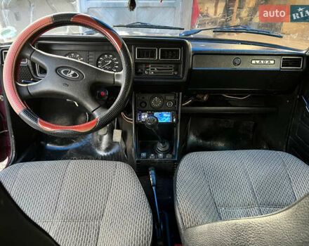 Красный ВАЗ 2107, объемом двигателя 1.5 л и пробегом 90 тыс. км за 1100 $, фото 17 на Automoto.ua