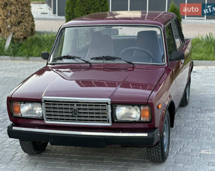ВАЗ 2107 2004 в Виннице на Automoto.ua Красный ВАЗ 2107, объемом двигателя 1.5 л и пробегом 77 тыс. км за 2450 $, фото 4 на Automoto.ua