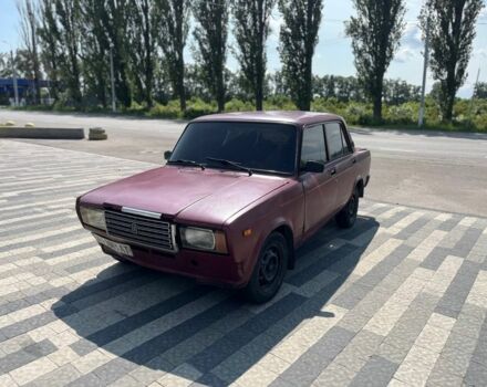 Красный ВАЗ 2107, объемом двигателя 1.5 л и пробегом 100 тыс. км за 470 $, фото 3 на Automoto.ua