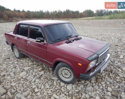 Красный ВАЗ 2107, объемом двигателя 1.5 л и пробегом 185 тыс. км за 1000 $, фото 4 на Automoto.ua