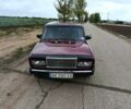 Красный ВАЗ 2107, объемом двигателя 1.5 л и пробегом 170 тыс. км за 1700 $, фото 1 на Automoto.ua
