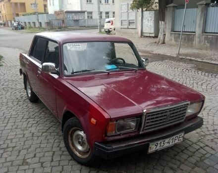 Красный ВАЗ 2107, объемом двигателя 1.5 л и пробегом 150 тыс. км за 700 $, фото 2 на Automoto.ua
