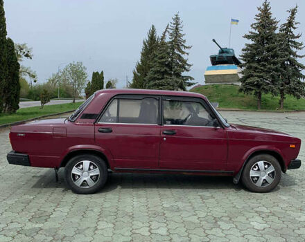 Красный ВАЗ 2107, объемом двигателя 1.45 л и пробегом 138 тыс. км за 1350 $, фото 7 на Automoto.ua