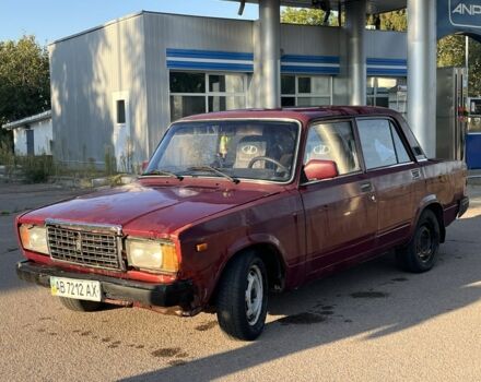 Красный ВАЗ 2107, объемом двигателя 1.5 л и пробегом 40 тыс. км за 314 $, фото 3 на Automoto.ua