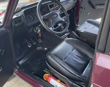 ВАЗ 2107 2004 у Хотине на Automoto.ua Червоний ВАЗ 2107, об'ємом двигуна 1.5 л та пробігом 30 тис. км за 1300 $, фото 29 на Automoto.ua