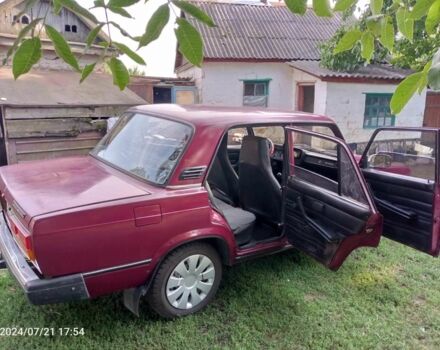 Красный ВАЗ 2107, объемом двигателя 0 л и пробегом 100 тыс. км за 668 $, фото 1 на Automoto.ua