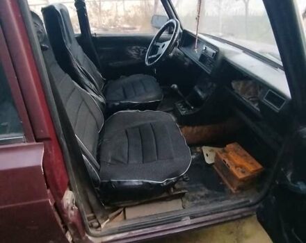Червоний ВАЗ 2107, об'ємом двигуна 1.5 л та пробігом 121 тис. км за 1000 $, фото 2 на Automoto.ua