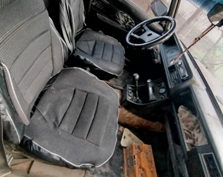 Красный ВАЗ 2107, объемом двигателя 1.5 л и пробегом 121 тыс. км за 995 $, фото 5 на Automoto.ua