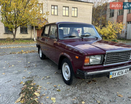 ВАЗ 2107 2005 в Каменце-Подольском на Automoto.ua Красный ВАЗ 2107, объемом двигателя 1.5 л и пробегом 140 тыс. км за 1600 $, фото 4 на Automoto.ua