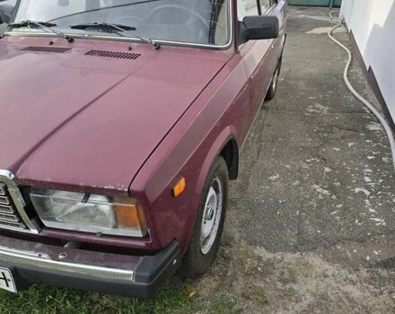 Красный ВАЗ 2107, объемом двигателя 1.5 л и пробегом 734 тыс. км за 1100 $, фото 4 на Automoto.ua