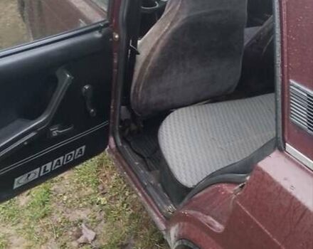 Красный ВАЗ 2107, объемом двигателя 1.5 л и пробегом 100 тыс. км за 550 $, фото 3 на Automoto.ua