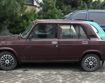 ВАЗ 2107 2005 в Киеве на Automoto.ua Красный ВАЗ 2107, объемом двигателя 1.5 л и пробегом 127 тыс. км за 550 $, фото 2 на Automoto.ua