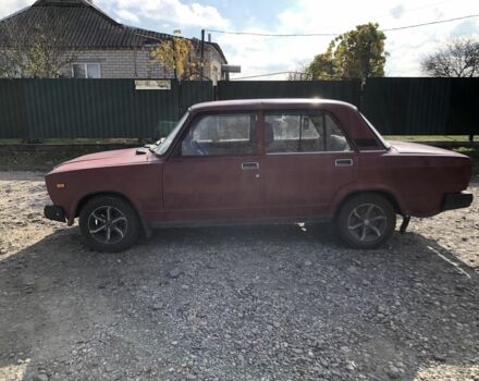 Красный ВАЗ 2107, объемом двигателя 1.5 л и пробегом 3 тыс. км за 739 $, фото 2 на Automoto.ua