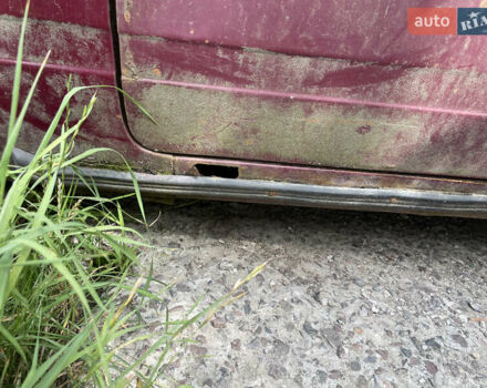 Красный ВАЗ 2107, объемом двигателя 1.5 л и пробегом 264 тыс. км за 300 $, фото 3 на Automoto.ua
