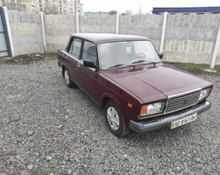 Красный ВАЗ 2107, объемом двигателя 1.5 л и пробегом 118 тыс. км за 1300 $, фото 2 на Automoto.ua