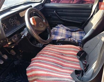 Красный ВАЗ 2107, объемом двигателя 1.5 л и пробегом 88 тыс. км за 800 $, фото 6 на Automoto.ua