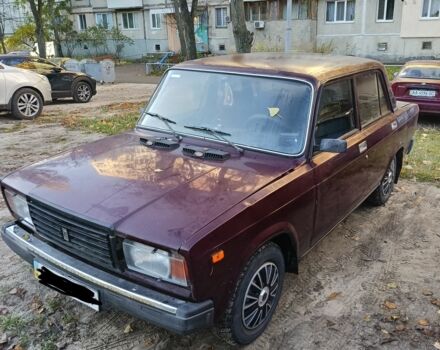 ВАЗ 2107 2005 в Софіївська Борщагівка на Automoto.ua Красный ВАЗ 2107, объемом двигателя 1.5 л и пробегом 777 тыс. км за 645 $, фото 1 на Automoto.ua