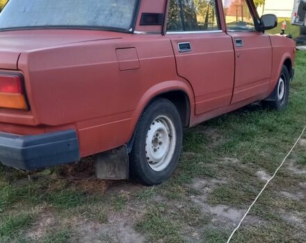 Красный ВАЗ 2107, объемом двигателя 1.5 л и пробегом 194 тыс. км за 950 $, фото 4 на Automoto.ua