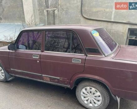 Красный ВАЗ 2107, объемом двигателя 1.5 л и пробегом 71 тыс. км за 1200 $, фото 3 на Automoto.ua