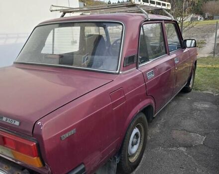 Красный ВАЗ 2107, объемом двигателя 1.5 л и пробегом 734 тыс. км за 1100 $, фото 1 на Automoto.ua
