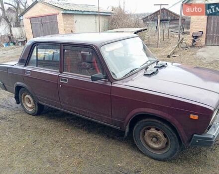 Красный ВАЗ 2107, объемом двигателя 1.57 л и пробегом 79 тыс. км за 1100 $, фото 1 на Automoto.ua