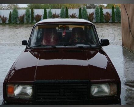 ВАЗ 2107 2005 у Чернівцях на Automoto.ua Червоний ВАЗ 2107, об'ємом двигуна 1.5 л та пробігом 7 тис. км за 850 $, фото 2 на Automoto.ua