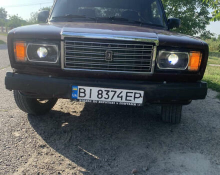 Красный ВАЗ 2107, объемом двигателя 1.5 л и пробегом 117 тыс. км за 1700 $, фото 2 на Automoto.ua