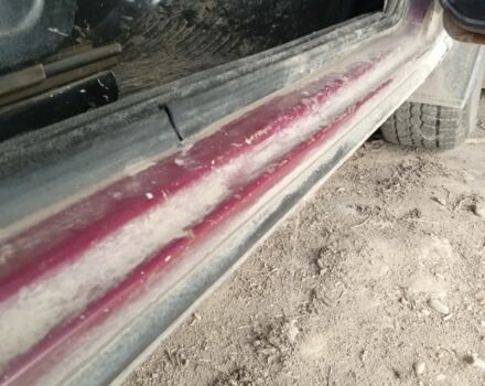 Красный ВАЗ 2107, объемом двигателя 1.5 л и пробегом 137 тыс. км за 1052 $, фото 3 на Automoto.ua