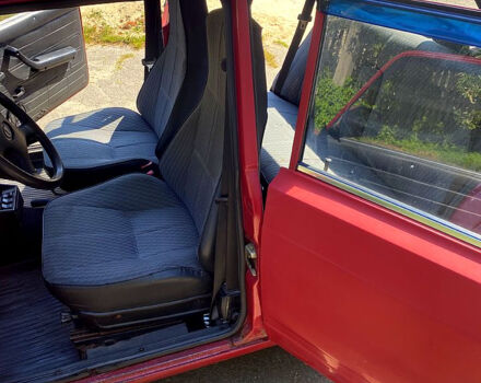 ВАЗ 2107 2005 в Радомышле на Automoto.ua Красный ВАЗ 2107, объемом двигателя 1.5 л и пробегом 71 тыс. км за 900 $, фото 8 на Automoto.ua