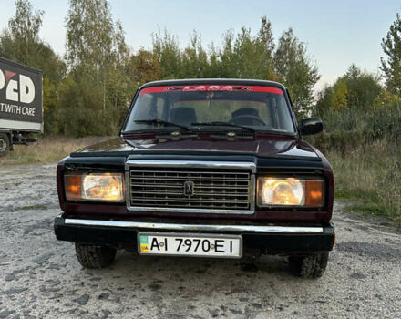 ВАЗ 2107 2005 у Камінь-Каширський на Automoto.ua Червоний ВАЗ 2107, об'ємом двигуна 1.5 л та пробігом 85 тис. км за 700 $, фото 2 на Automoto.ua