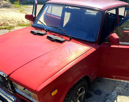 ВАЗ 2107 2005 в Радомышле на Automoto.ua Красный ВАЗ 2107, объемом двигателя 1.5 л и пробегом 71 тыс. км за 900 $, фото 9 на Automoto.ua