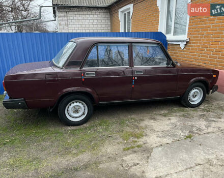 Красный ВАЗ 2107, объемом двигателя 1.5 л и пробегом 97 тыс. км за 1750 $, фото 1 на Automoto.ua