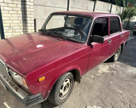 Красный ВАЗ 2107, объемом двигателя 1.5 л и пробегом 200 тыс. км за 750 $, фото 1 на Automoto.ua