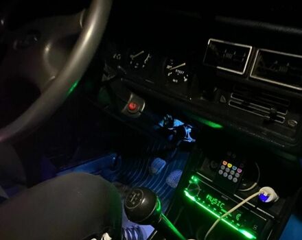 Красный ВАЗ 2107, объемом двигателя 1.5 л и пробегом 50 тыс. км за 720 $, фото 2 на Automoto.ua