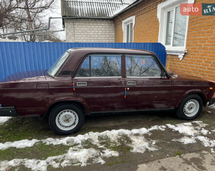 Красный ВАЗ 2107, объемом двигателя 1.5 л и пробегом 97 тыс. км за 1750 $, фото 3 на Automoto.ua
