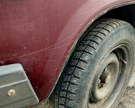 Красный ВАЗ 2107, объемом двигателя 1.5 л и пробегом 230 тыс. км за 330 $, фото 6 на Automoto.ua