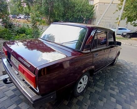 ВАЗ 2107 2006 в Кропивницком (Кировограде) на Automoto.ua Красный ВАЗ 2107, объемом двигателя 1.5 л и пробегом 127 тыс. км за 1250 $, фото 2 на Automoto.ua