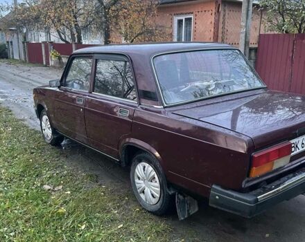 ВАЗ 2107 2006 у Костополе на Automoto.ua Червоний ВАЗ 2107, об'ємом двигуна 1.5 л та пробігом 140 тис. км за 1280 $, фото 8 на Automoto.ua