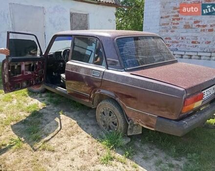 Красный ВАЗ 2107, объемом двигателя 1.5 л и пробегом 100 тыс. км за 800 $, фото 3 на Automoto.ua