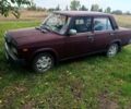 Красный ВАЗ 2107, объемом двигателя 1.5 л и пробегом 35 тыс. км за 950 $, фото 1 на Automoto.ua
