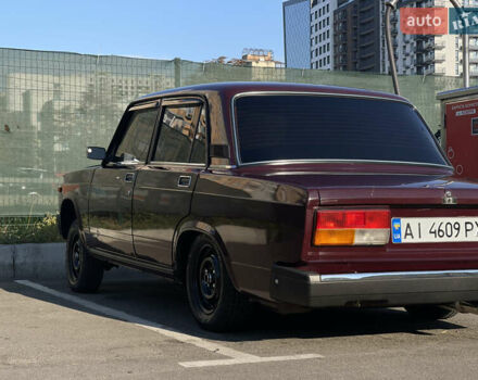 ВАЗ 2107 2006 в Киеве на Automoto.ua Красный ВАЗ 2107, объемом двигателя 1.5 л и пробегом 30 тыс. км за 8000 $, фото 7 на Automoto.ua