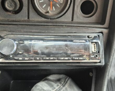 ВАЗ 2107 2006 в Ровно на Automoto.ua Красный ВАЗ 2107, объемом двигателя 1.5 л и пробегом 54 тыс. км за 950 $, фото 5 на Automoto.ua