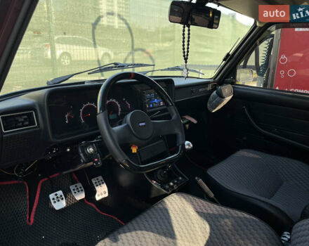 ВАЗ 2107 2006 в Киеве на Automoto.ua Красный ВАЗ 2107, объемом двигателя 1.5 л и пробегом 30 тыс. км за 8000 $, фото 9 на Automoto.ua