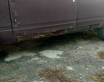 Красный ВАЗ 2107, объемом двигателя 1.5 л и пробегом 230 тыс. км за 330 $, фото 8 на Automoto.ua