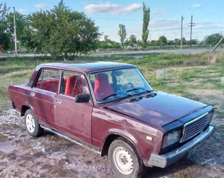 ВАЗ 2107 2006 в Новом Буге на Automoto.ua Красный ВАЗ 2107, объемом двигателя 1.3 л и пробегом 60 тыс. км за 529 $, фото 4 на Automoto.ua