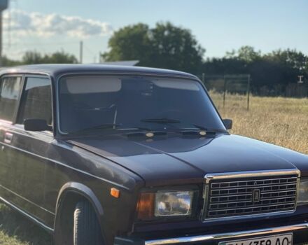 Красный ВАЗ 2107, объемом двигателя 1.5 л и пробегом 86 тыс. км за 2000 $, фото 2 на Automoto.ua