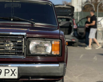 ВАЗ 2107 2006 в Киеве на Automoto.ua Красный ВАЗ 2107, объемом двигателя 1.5 л и пробегом 30 тыс. км за 8000 $, фото 1 на Automoto.ua