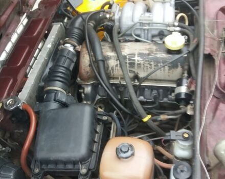 Красный ВАЗ 2107, объемом двигателя 1.6 л и пробегом 200 тыс. км за 1300 $, фото 4 на Automoto.ua