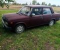 Красный ВАЗ 2107, объемом двигателя 1.5 л и пробегом 35 тыс. км за 950 $, фото 1 на Automoto.ua